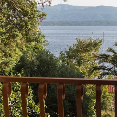 Apartman Sesna Bol Exterior photo