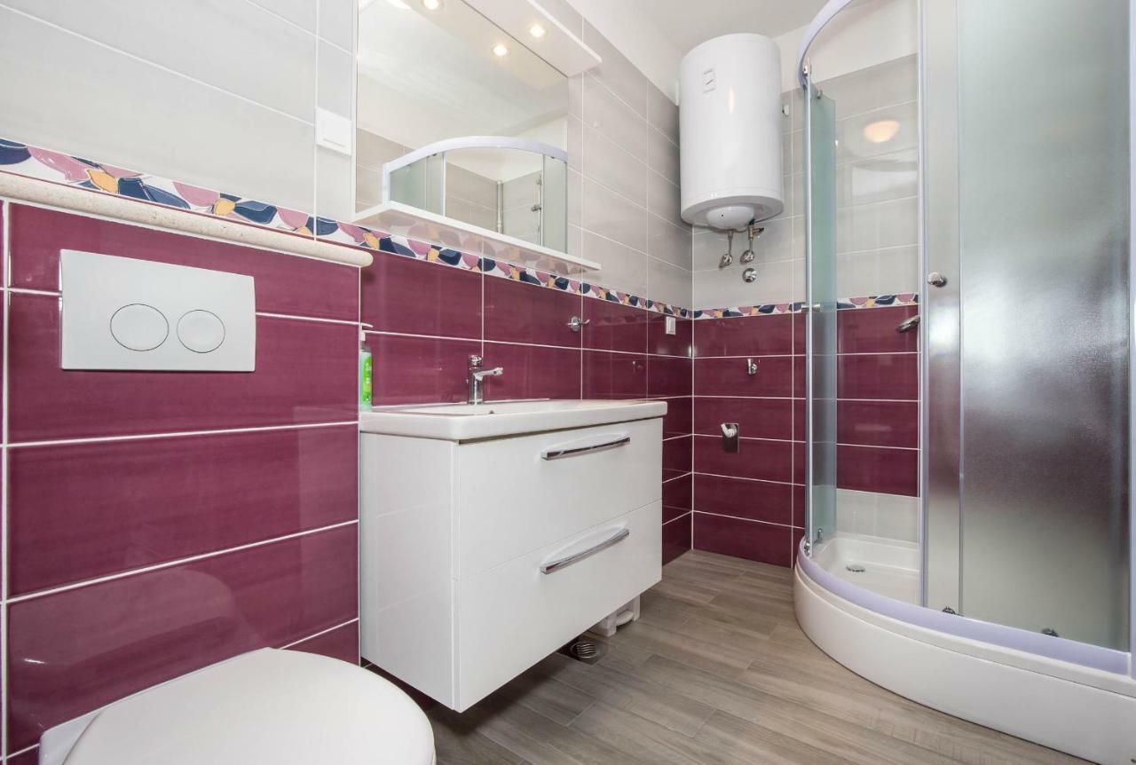 Apartman Sesna Bol Exterior photo