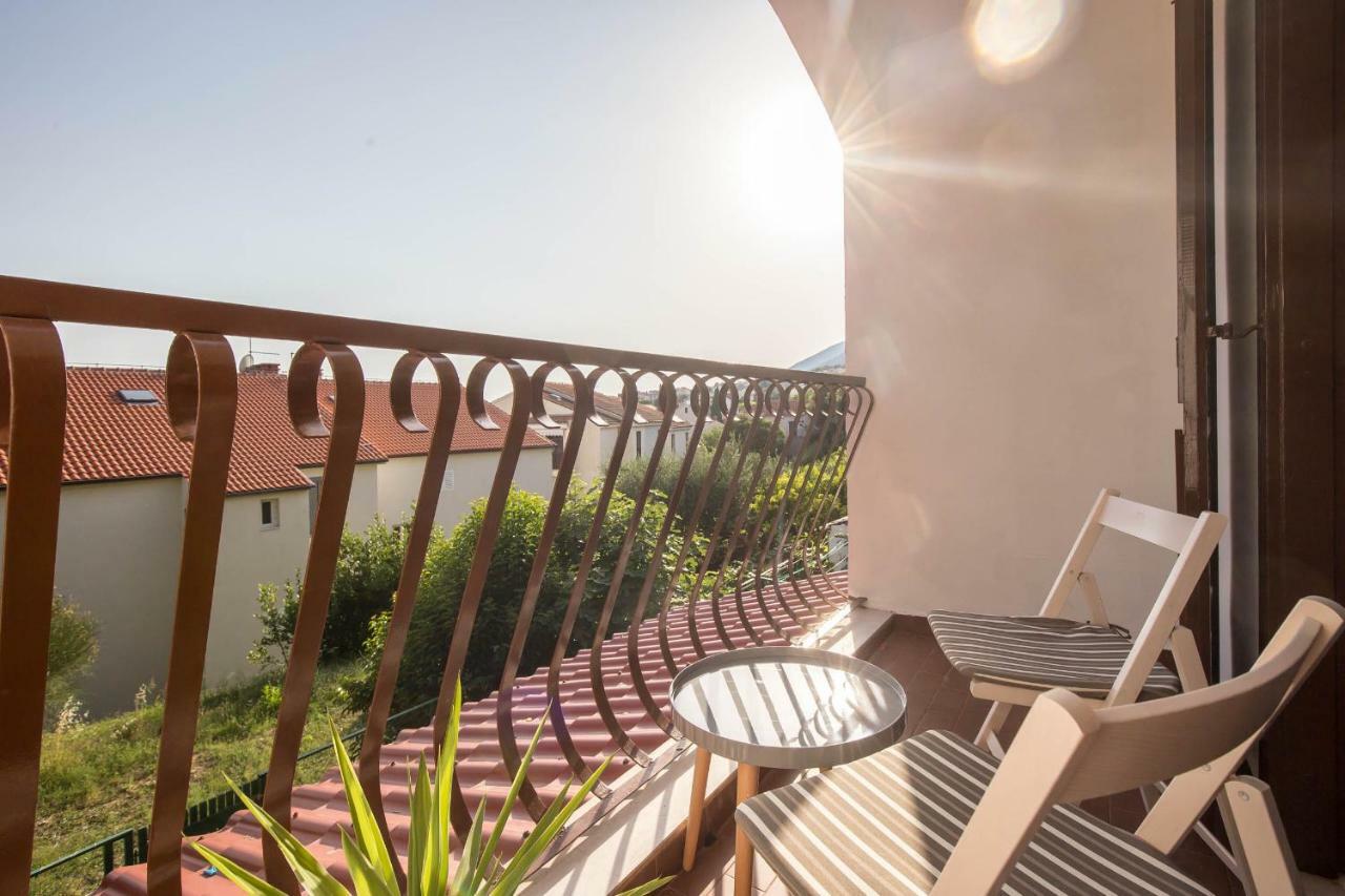 Apartman Sesna Bol Exterior photo